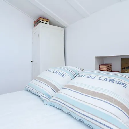 Vieux / Marche Aux Fleurs Apartmán