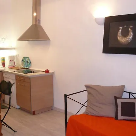 Apartmán Vieux / Marche Aux Fleurs *