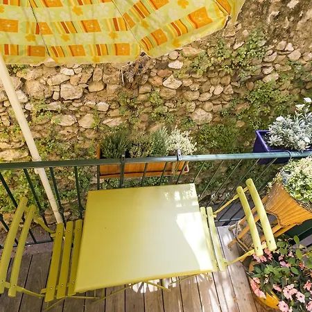 Vieux / Marche Aux Fleurs *